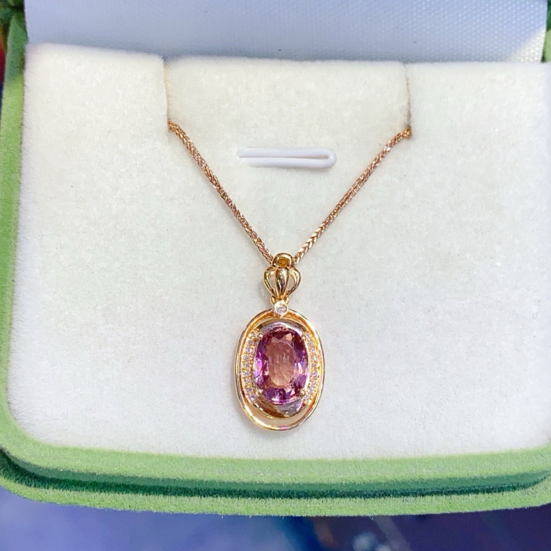 14k Gold 1.76 Ctw Natural Tourmaline & Diamond Pendant( Without Chain ): Ref:231085171 // gold content:14k gold // main gemstone:tourmaline // shape:oval // carat weight:1. 7ct // color:pink // treatment:natural // // adjacent gemstone 2 : diamond // number of stones:19
