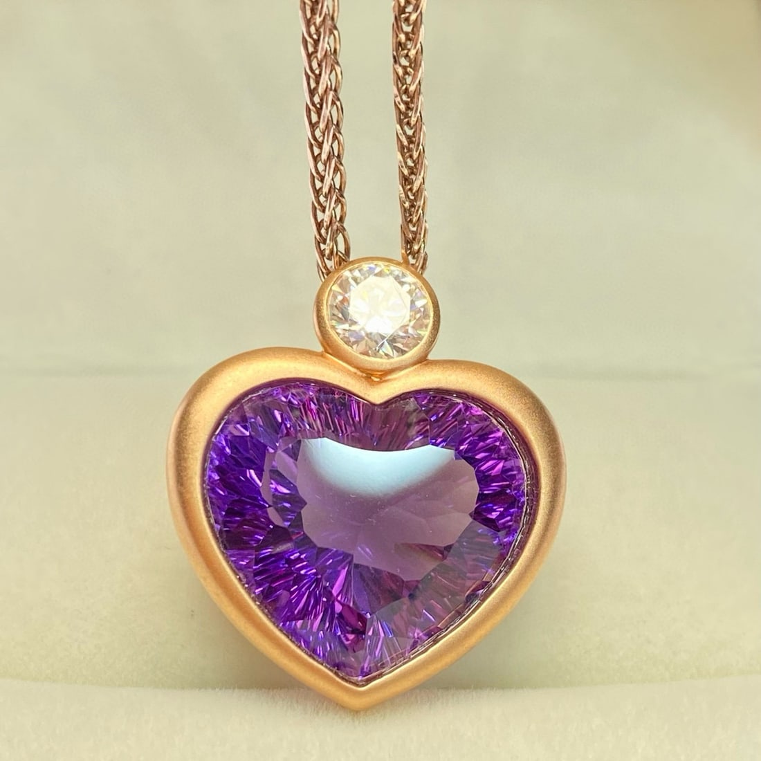 14k Gold 13.65 Ct Natural Amethyst & Diamond Pendant( Without Chain ) - 2