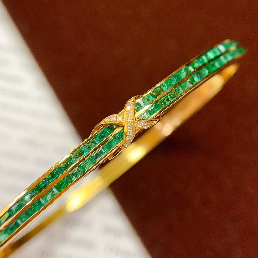 14k Gold 4.8 Ct Natural Emerald & Diamond Bangle (1 of 8)