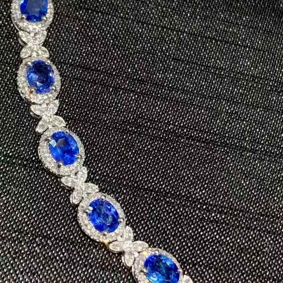 14k Gold 6.6 Ct Natural Sapphire & Diamond Bracelet - 2