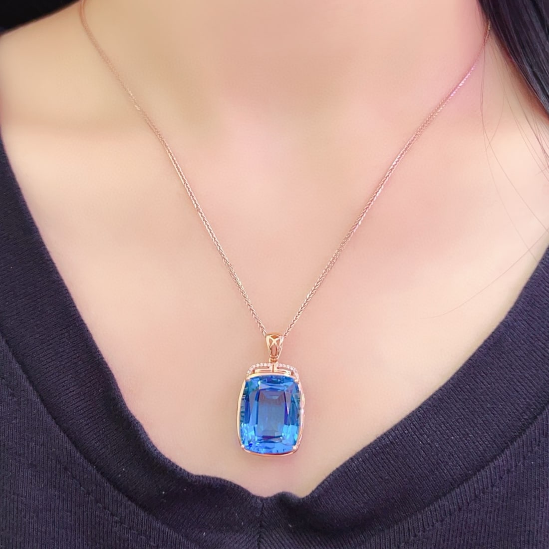 14k Gold 9.34 Ctw Natural Topaz & Diamond Pendant( Without Chain ) - 5