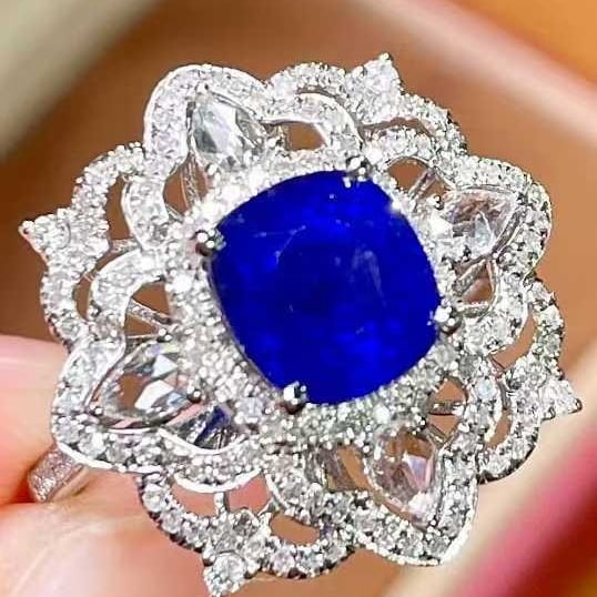 14k Gold 2.37 Ct Natural Sapphire & Diamond Ring: Ref:231085231 // gold content:14k gold // ring size:7. 25us // // main gemstone:sapphire // shape:cushion // carat weight:2. 37ct // color:blue // treatment:natural // // adjacent gemstone 2 :