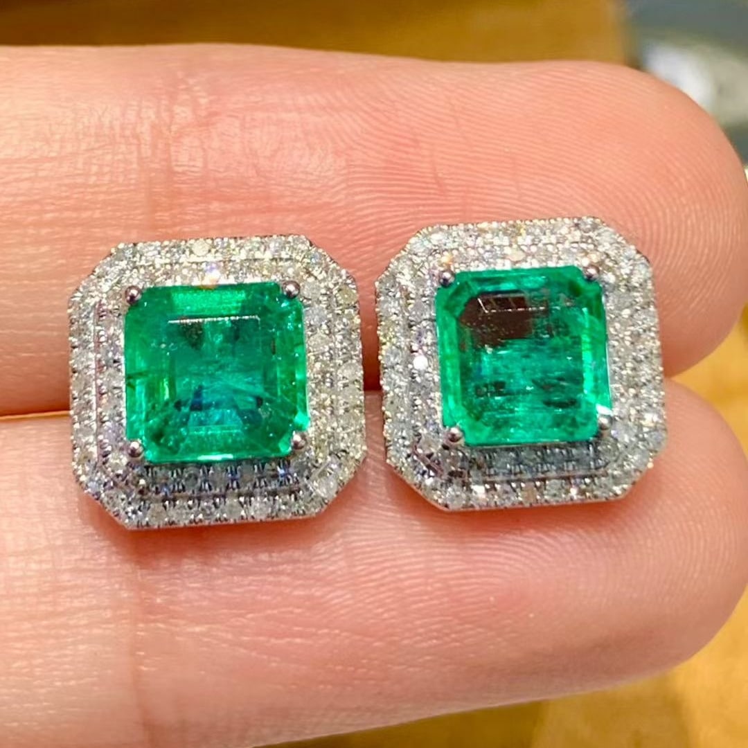 14k Gold 2.3 Ct Natural Emerald & Diamond Earrings - 4