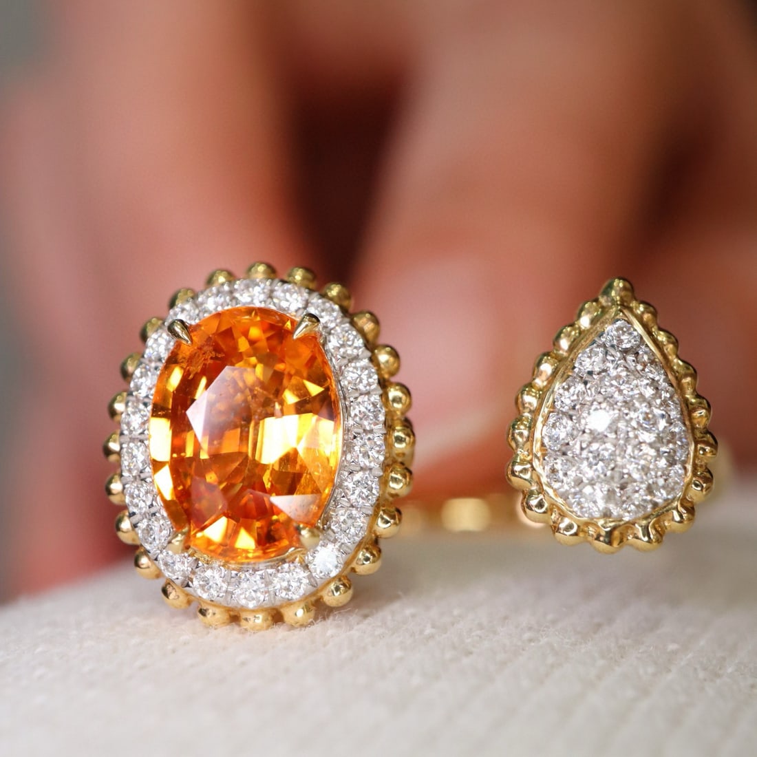 14k Gold 1.96 Ctw Natural Spessartine & Diamond Ring: Ref:231086023 // gold content:14k gold // ring size:7. 25us // // main gemstone:spessartine // shape:oval // carat weight:1. 73ct // color:orange // treatment:natural // // adjacent gemstone 2 :