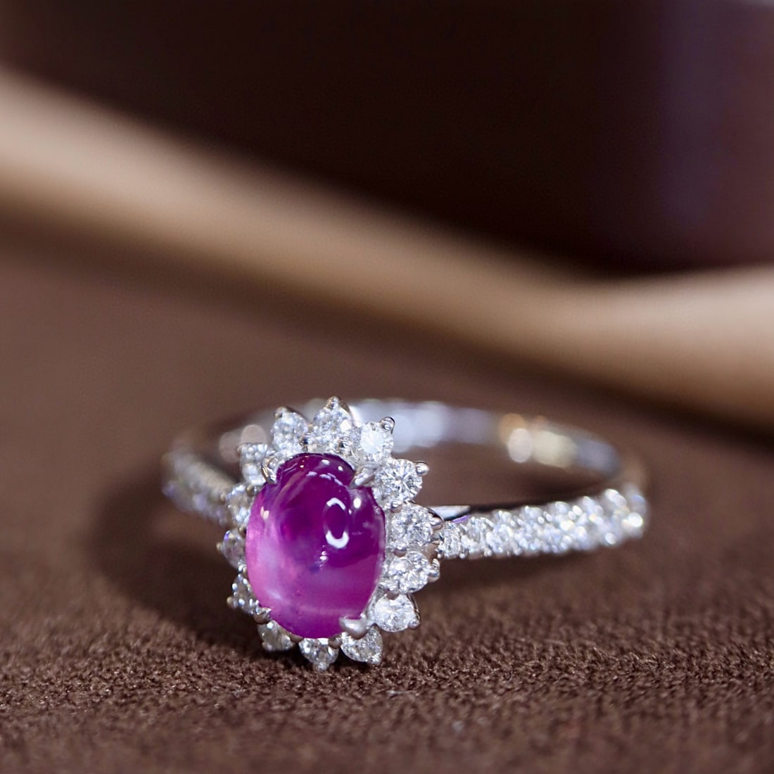 14k Gold 1.36 Ctw Natural Star Sapphire & Diamond Ring - 3