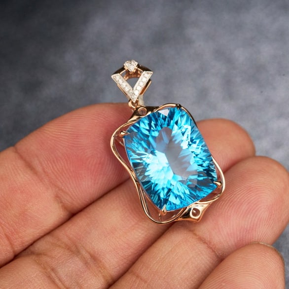 14k Gold 20.3 Ct Natural Topaz & Diamond Pendant( Without Chain ) - 8