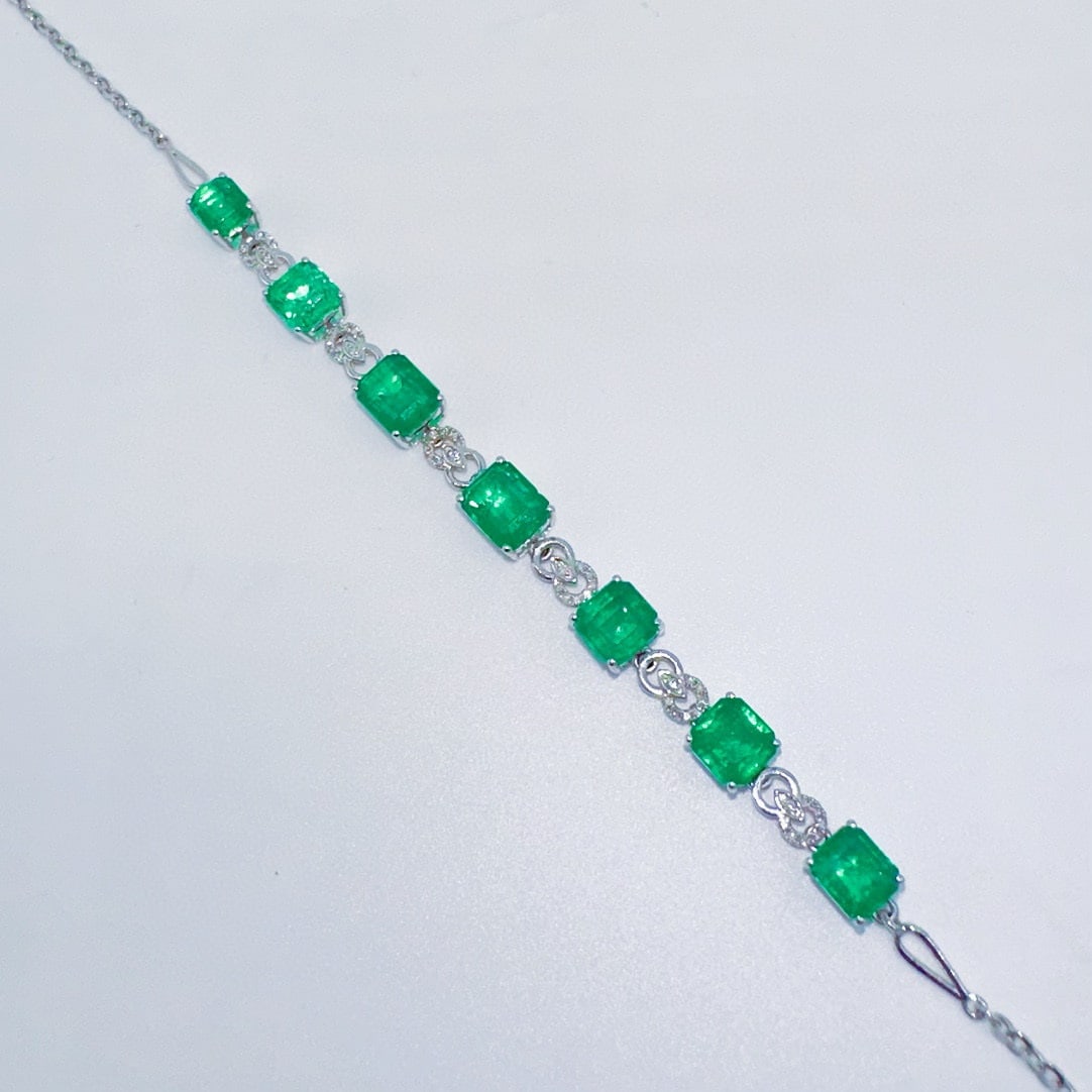 14k Gold 5.85 Ctw Vivid Green Natural Emerald & Diamond Bracelet - 4