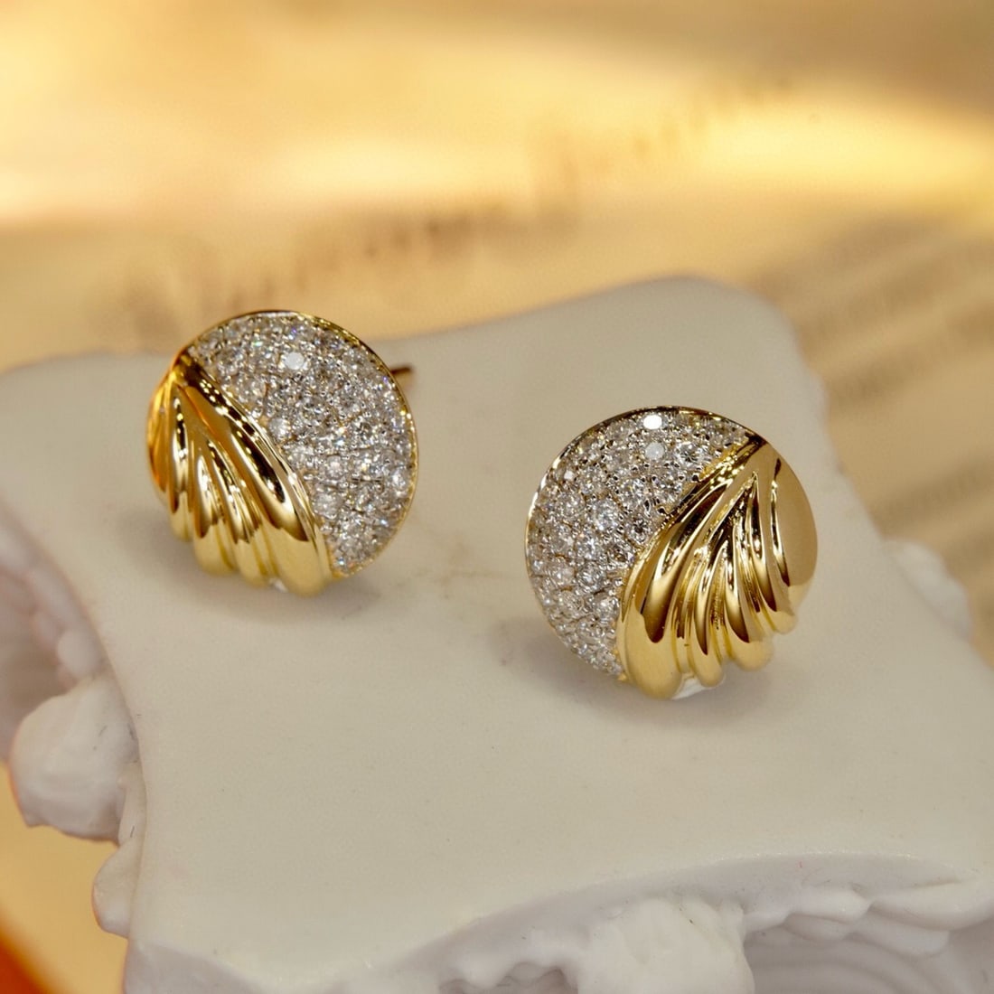 14k Gold 0.34 Ct Natural H Diamond Earrings: Ref:231086084 // gold content:14k gold // main gemstone:diamond // shape:round // carat weight:0. 34ct // clarity grade:vs-si // color:h // treatment:natural // cut grade:g // Condition: NewLow