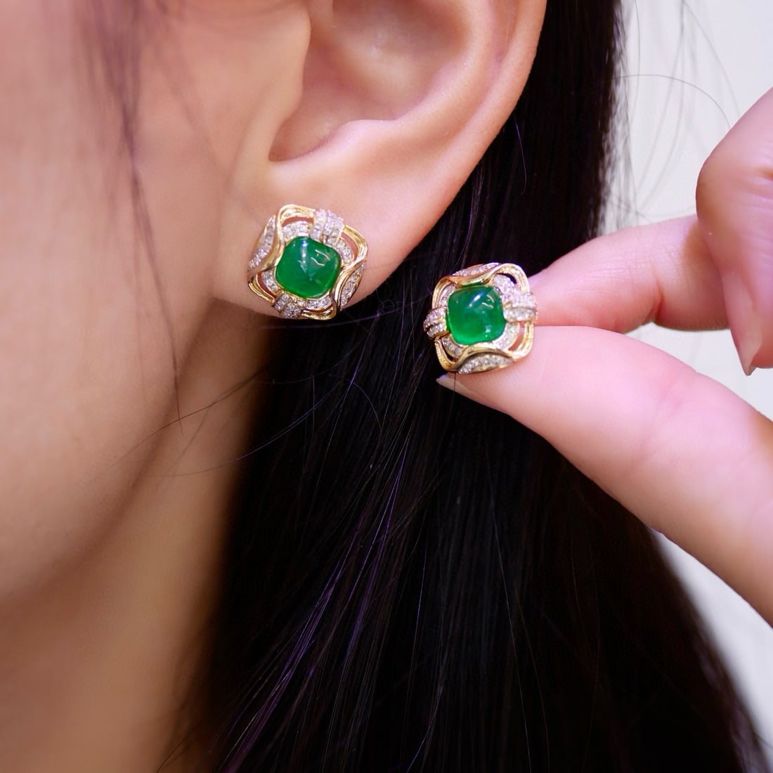 14k Gold 3.30 Ctw Vivid Green Natural Emerald & Diamond Earrings - 4