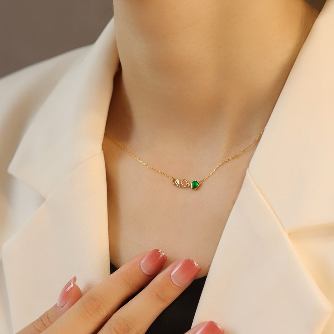 14k Gold 0.21 Ct Vivid Green Natural Emerald Necklace - 5