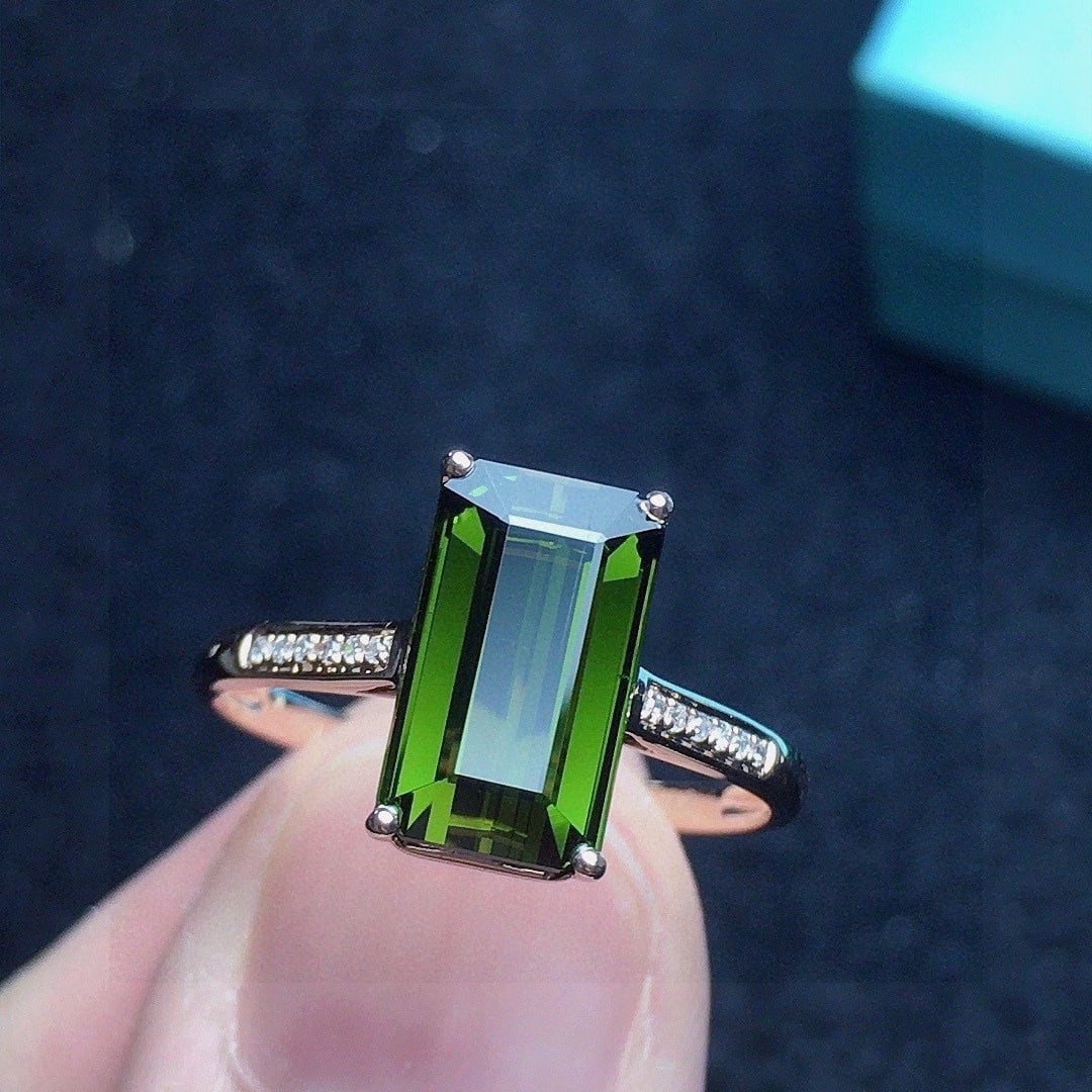 14k Gold 2.7 Ct Natural Tourmaline & Diamond Ring: Ref:231086143 // gold content:14k gold // ring size:7. 25us // // main gemstone:tourmaline // shape:octagonal // carat weight:2. 7ct // color:green // treatment:natural // // adjacent gemstone 2 :