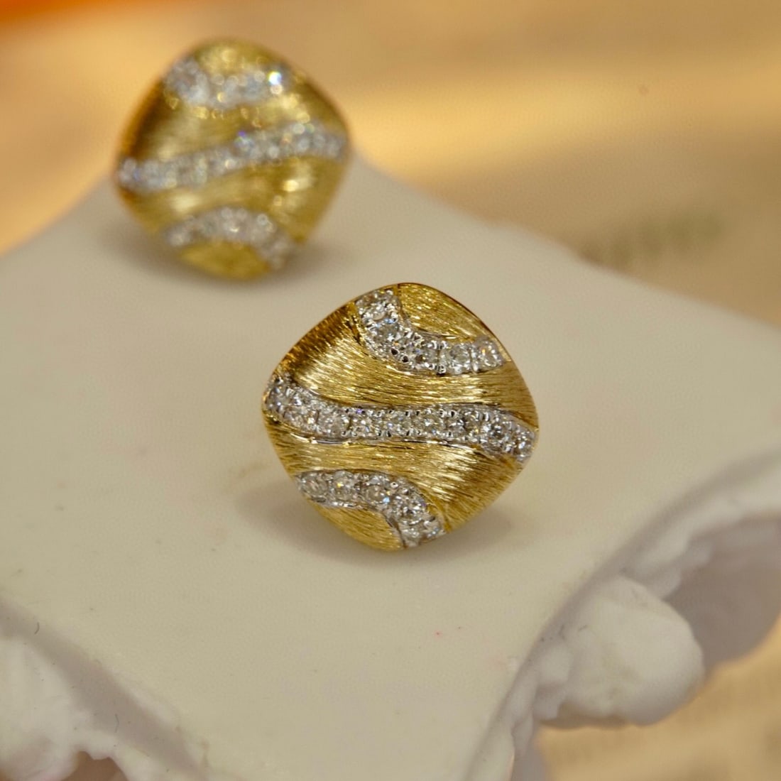 14k Gold 0.24 Ct Natural H Diamond Earrings (1 of 10)