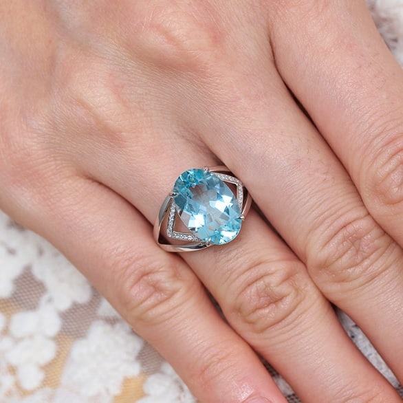 14k Gold 5.0 Ct Natural Aquamarine & Diamond Ring - 7