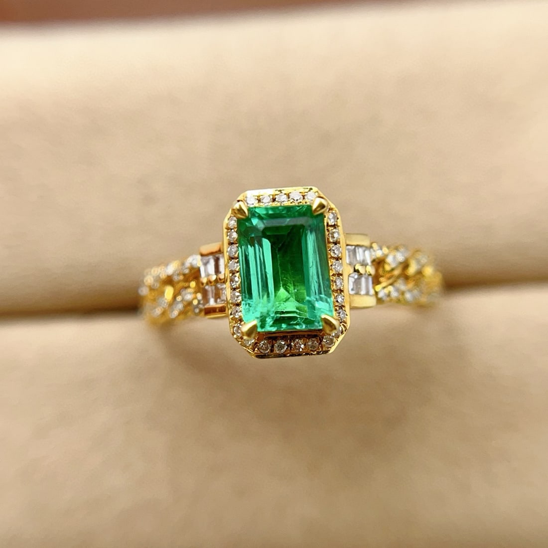 14k Gold 1.10 Ct Vivid Green Natural Emerald & Diamond Ring (1 of 7)
