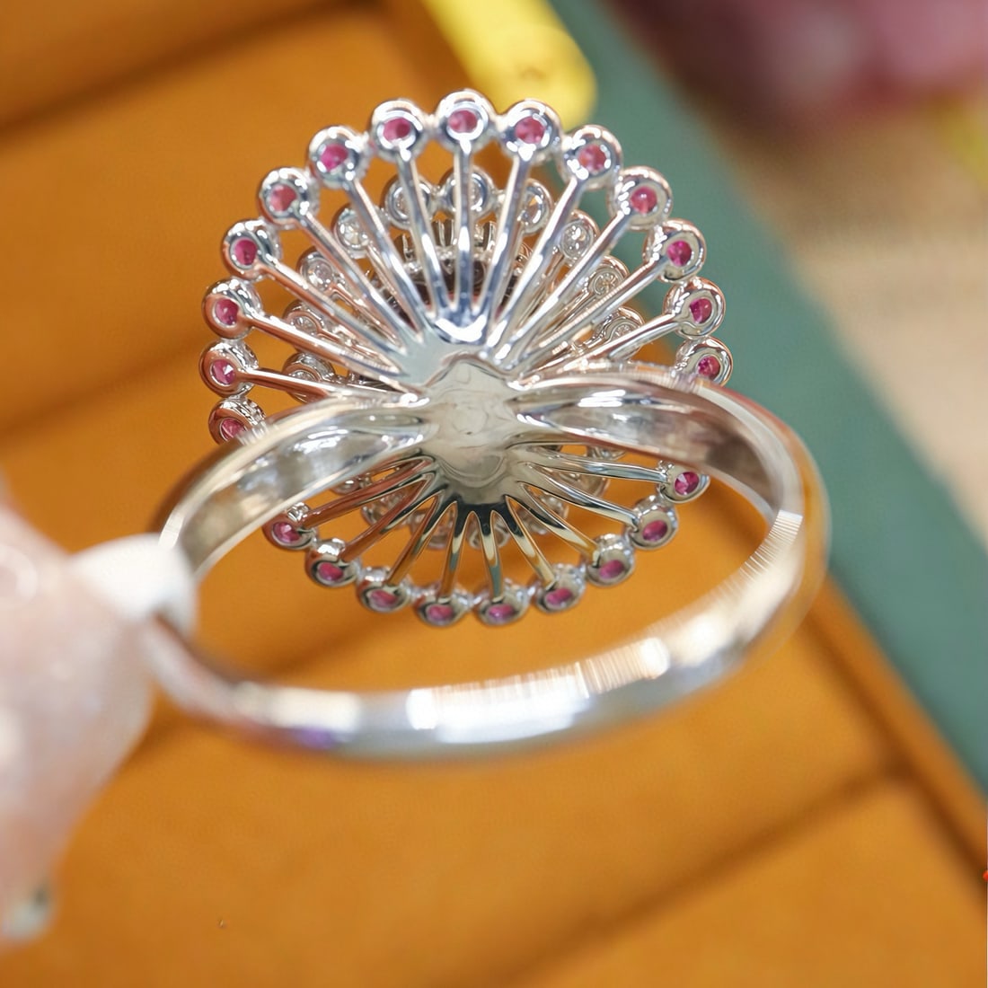 14k Gold 1.36 Ctw Natural Padparadscha Sapphire & Diamond Ring - 4