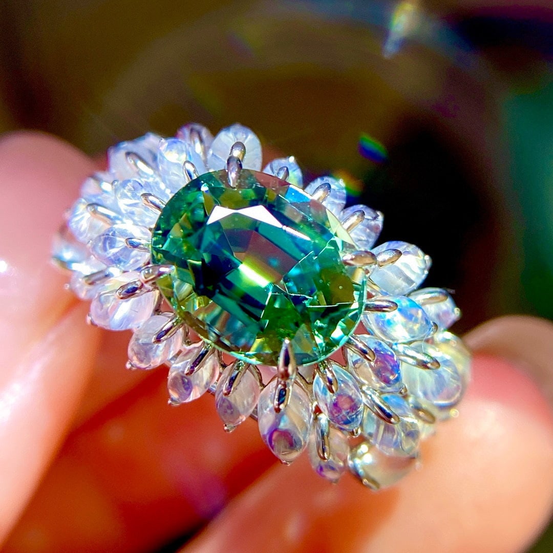 14k Gold 7.2 Ctw Natural Tourmaline & Moonstone Ring - 4