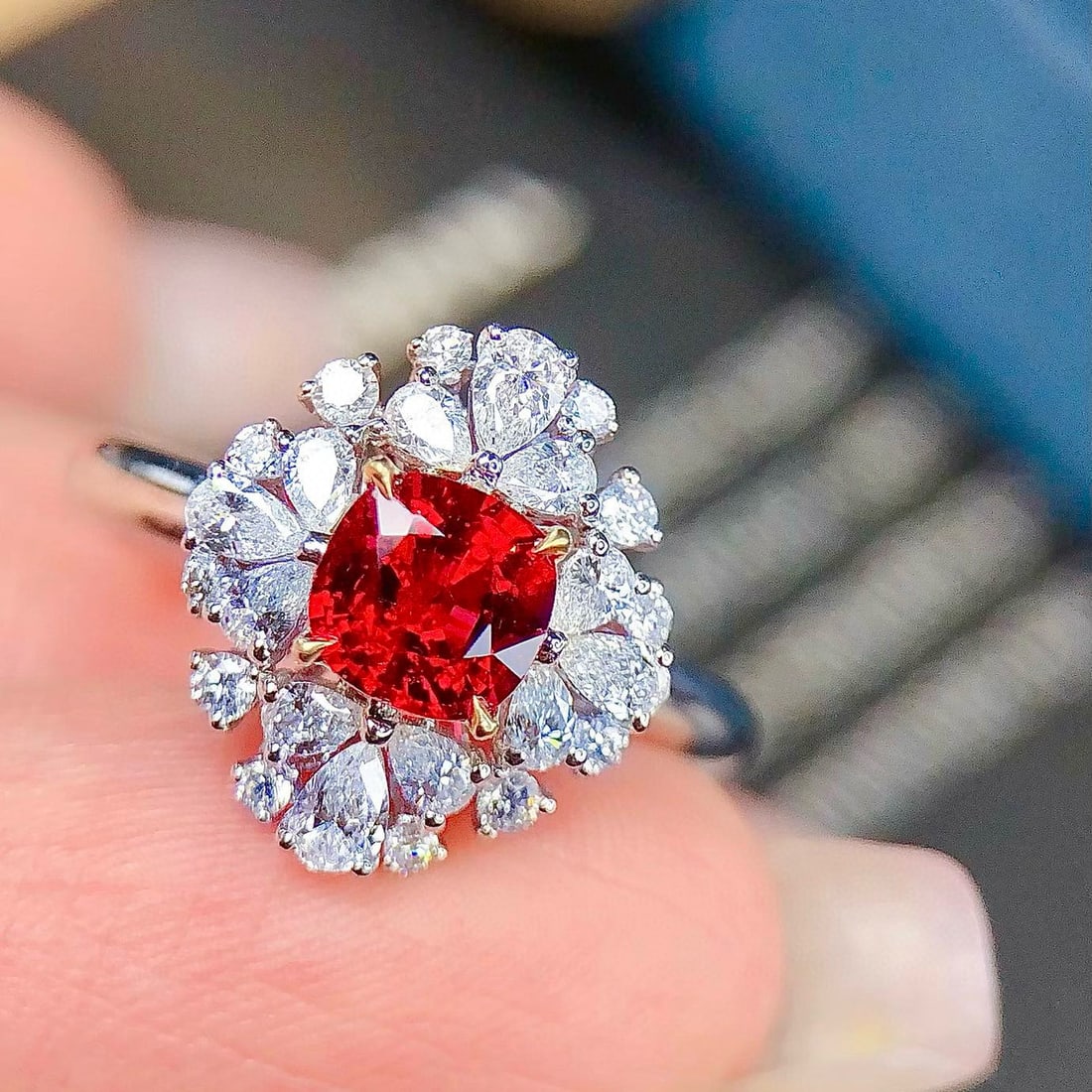 14k Gold 1.90 Ctw Natural Spinel & Diamond Ring - 5