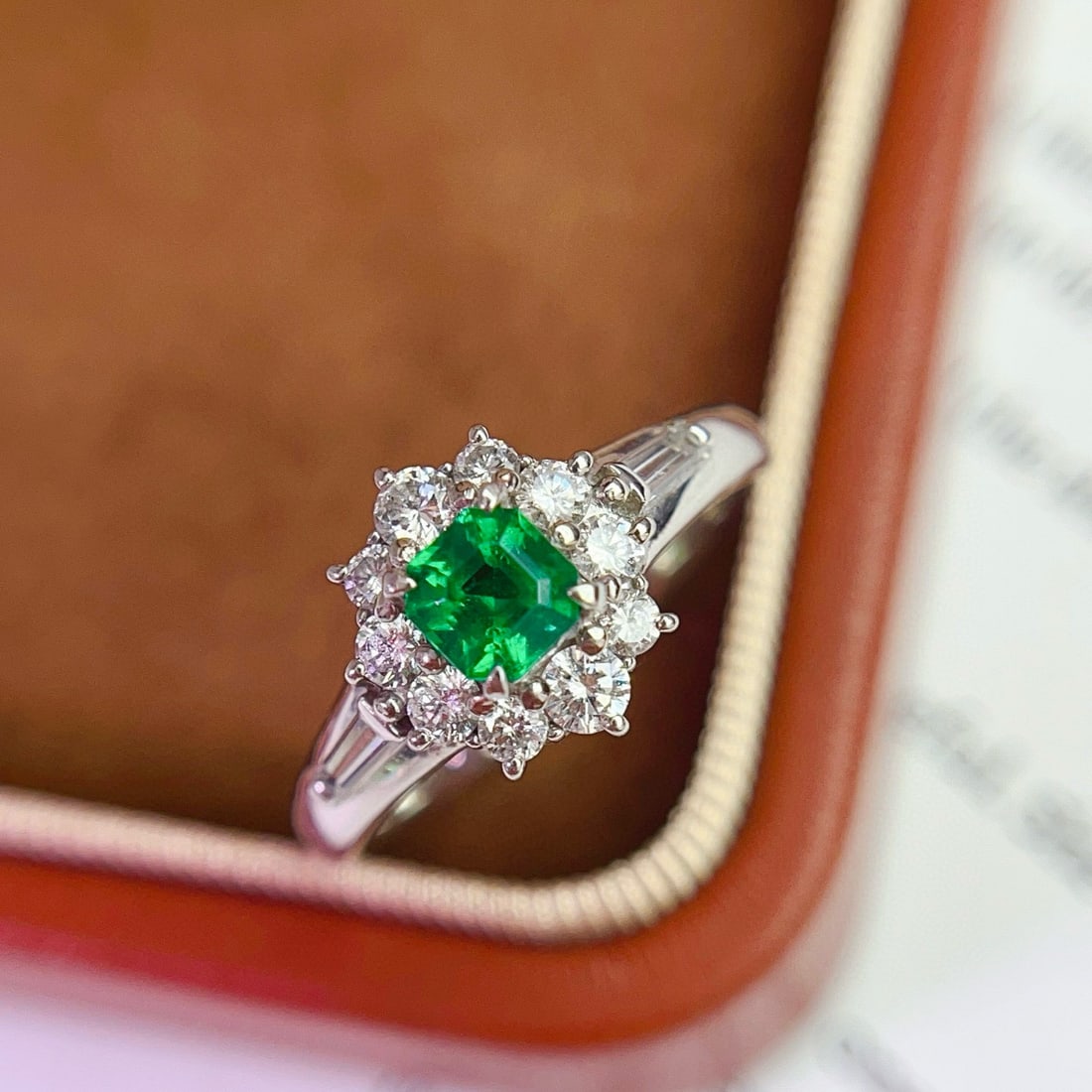 14k Gold 1.00 Ctw Vivid Green Natural Emerald & Diamond Ring: Ref:231086306 // gold content:14k gold // ring size:7. 25us // // main gemstone:emerald // shape:octagonal // carat weight:0. 43ct // color:vivid green // treatment:natural // // adjacent gemstone 2 :