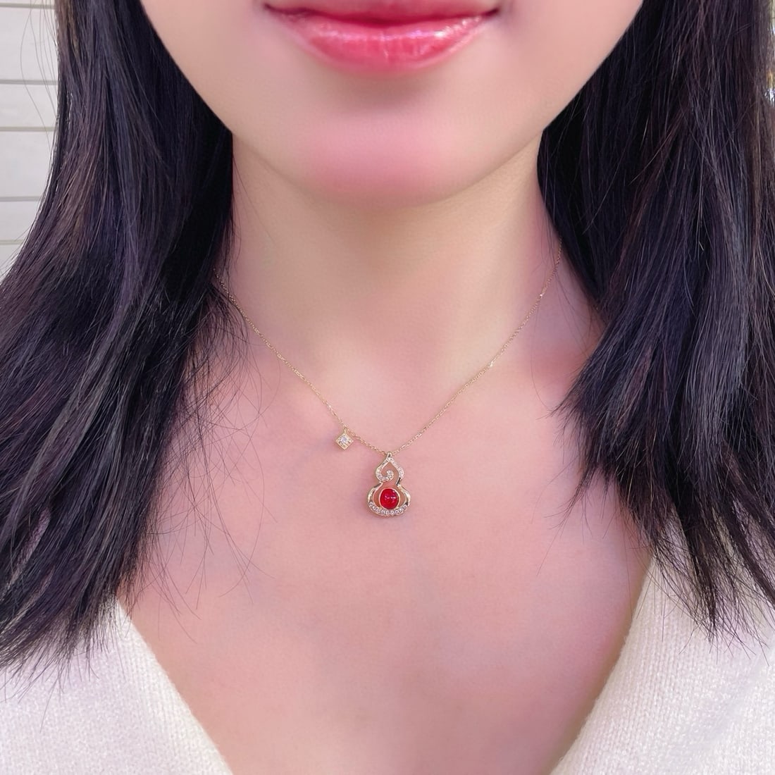 14k Gold 1.3 Ct Natural Spinel & Diamond Necklace - 4