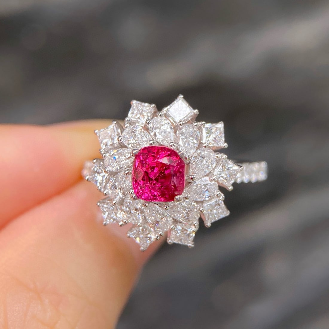 14k Gold 2.70 Ctw Vivid Pink Natural Spinel & Diamond Ring - 3