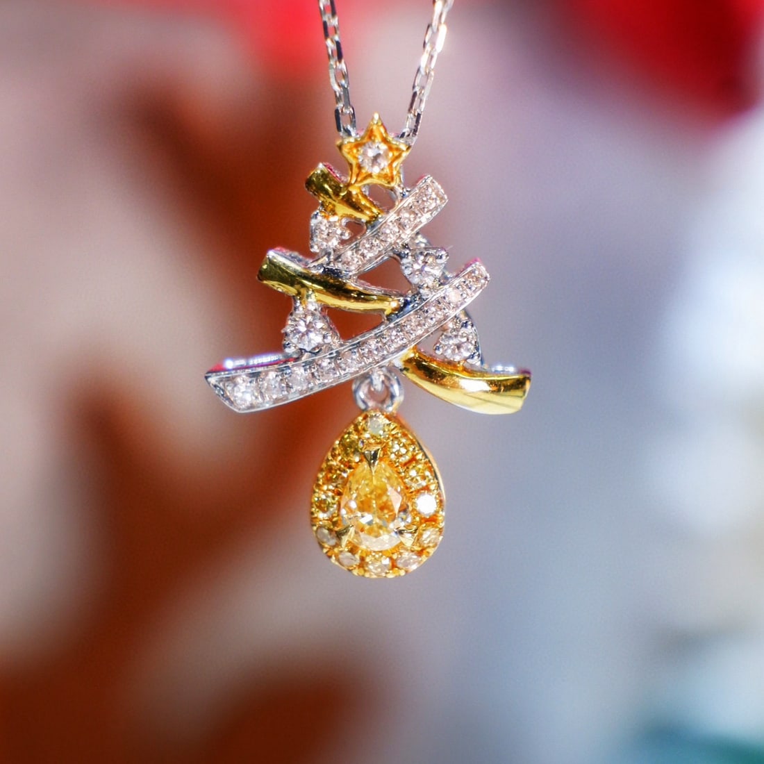 14k Gold 0.23 Ctw Natural Yellow Diamond & Diamond Necklace: Ref:231086331 // gold content:14k gold // main gemstone:yellow diamond // shape:pear // carat weight:0. 11ct // color:yellow // treatment:natural // // adjacent gemstone 2 : diamond // shape:round