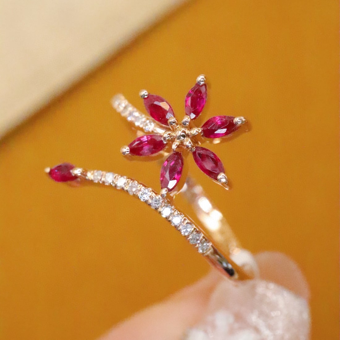 14k Gold 0.34 Ctw Natural Ruby & Diamond Ring - 2