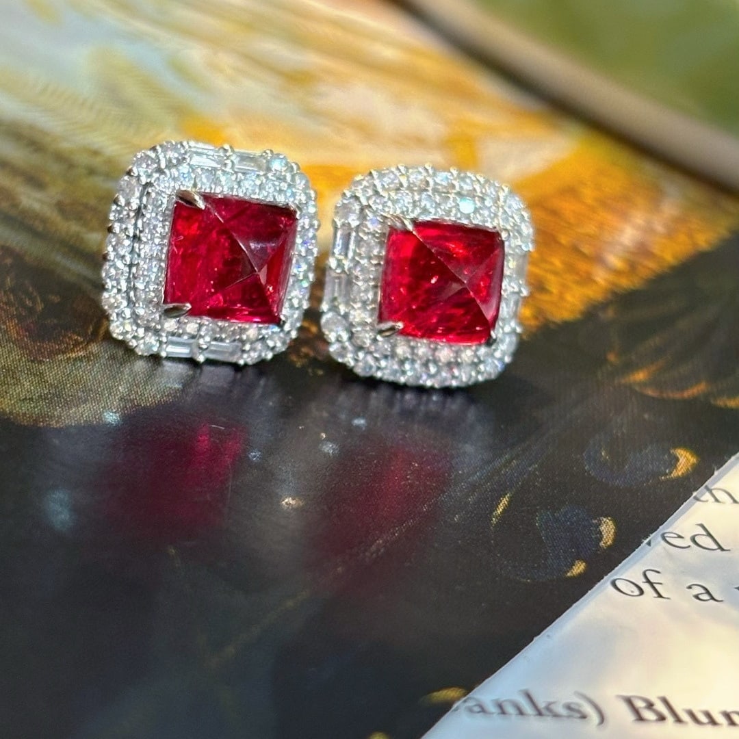 14k Gold 3 Ct Natural Spinel & Diamond Earrings: Ref:231086353 // gold content:14k gold // main gemstone:spinel // shape:sugar-loaf // carat weight:3ct // color:red // treatment:natural // // adjacent gemstone 2 : diamond // shape:multiple // clarit