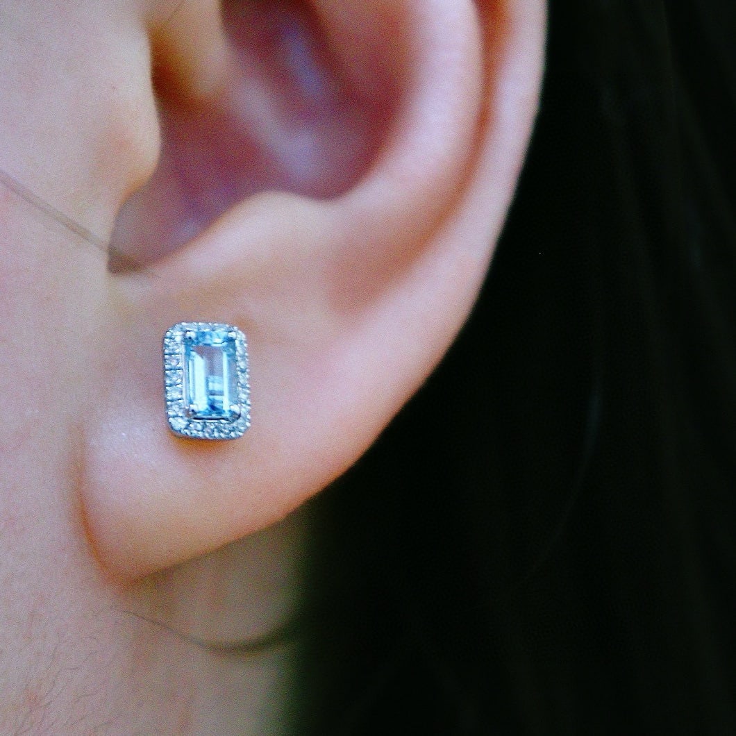 14k Gold 1.00 Ct Natural Aquamarine & Diamond Earrings - 6