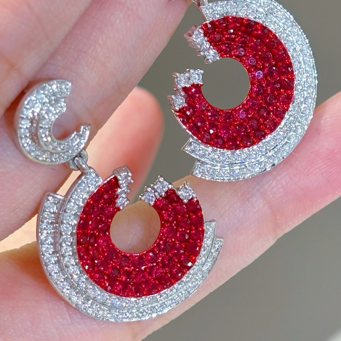 14k Gold 4.8 Ctw Natural Ruby & Diamond Earrings: Ref:231086406 // gold content:14k gold // main gemstone:ruby // shape:round // carat weight:2. 8ct // color:red // treatment:natural // cut grade:g // // adjacent gemstone 2 : diamond //