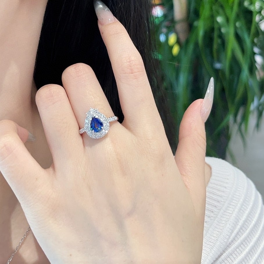 14k Gold 1.00 Ct Natural Sapphire & Diamond Ring: Ref:231086425 // gold content:14k gold // ring size:7. 25us // // main gemstone:sapphire // shape:pear // carat weight:1. 00ct // color:blue // treatment:natural // // adjacent gemstone 2 :