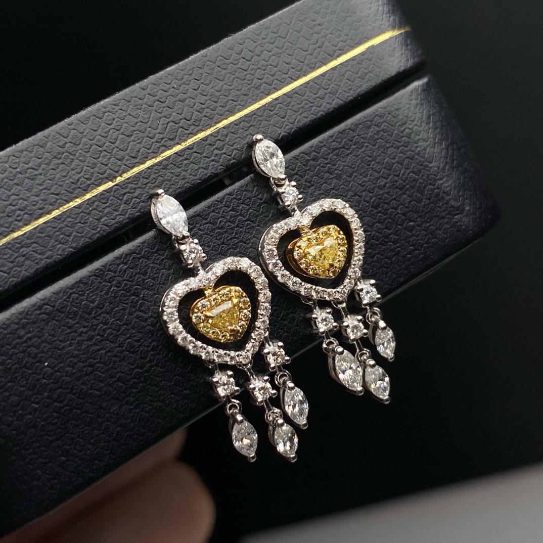14k Gold 1.48 Ctw Natural Yellow Diamond & Diamond Earrings: Ref:231086437 // gold content:14k gold // main gemstone:yellow diamond // shape:heart // carat weight:0. 23ct // color:yellow // treatment:natural // // adjacent gemstone 2 : diamond //
