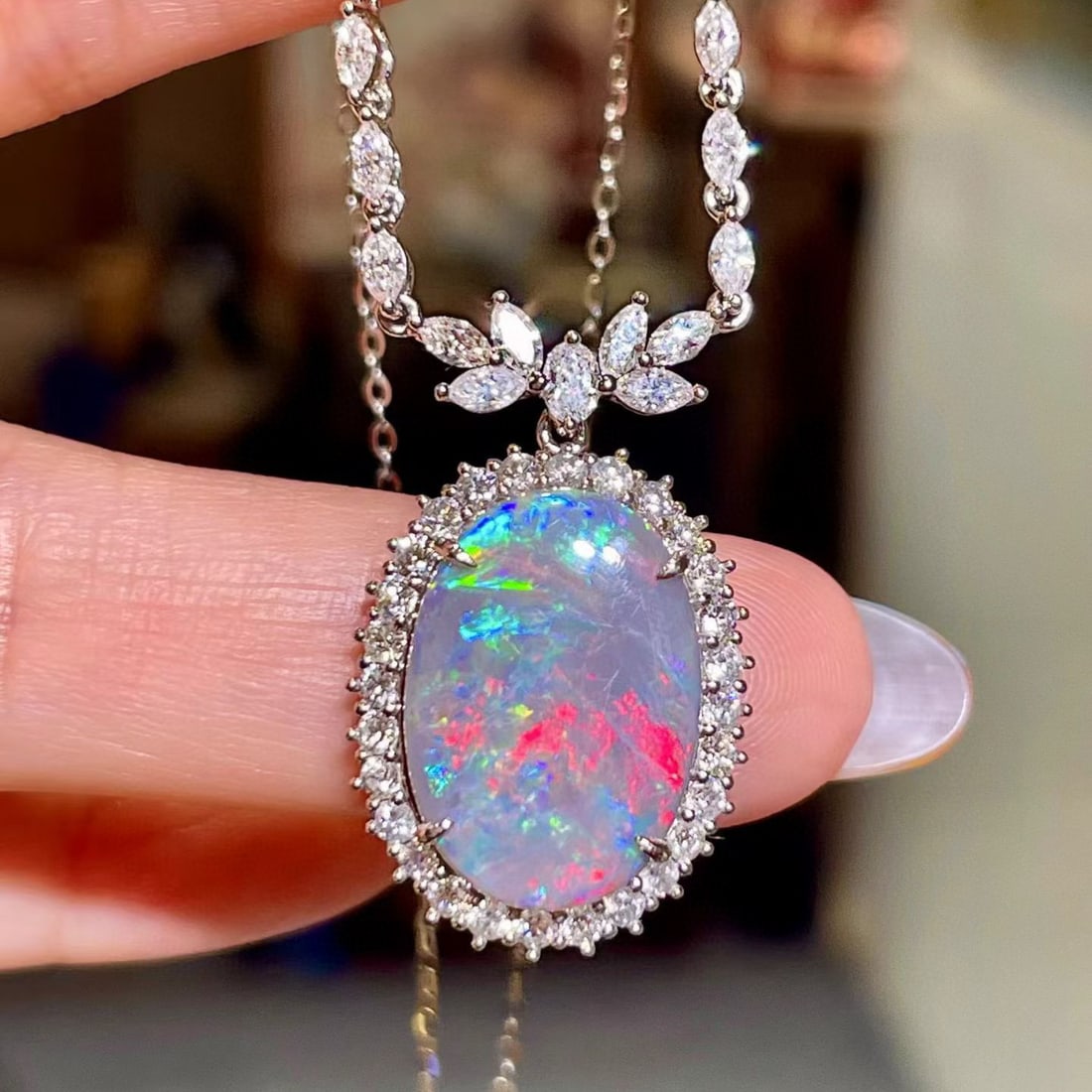 14k Gold 8.17 Ctw Natural Opal & Diamond Necklace: Ref:231086440 // gold content:14k gold // main gemstone:opal // shape:oval // carat weight:6. 82ct // color:color // treatment:natural // // adjacent gemstone 2 : diamond // shape:multiple // carat