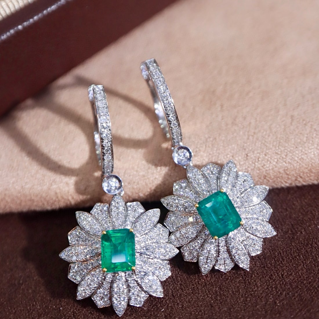 14k Gold 2.65 Ctw Natural Emerald & Diamond Earrings - 2