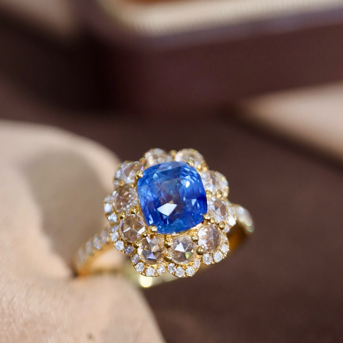 14k Gold 2.74 Ctw Natural Sapphire & Diamond Ring - 4