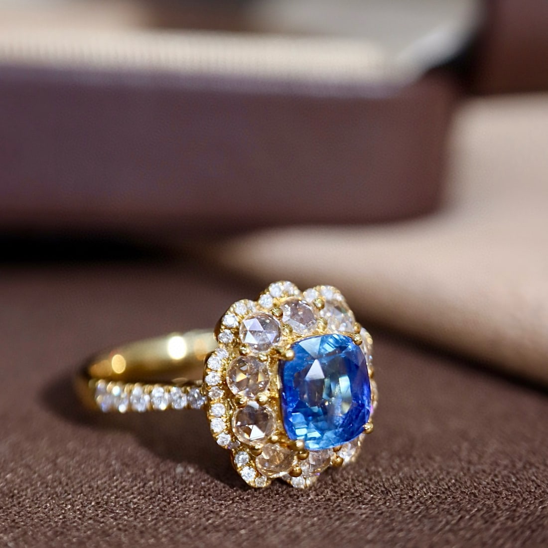 14k Gold 2.74 Ctw Natural Sapphire & Diamond Ring - 6