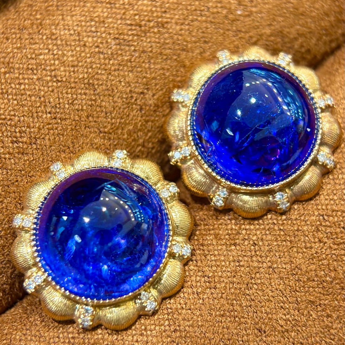 14k Gold 17.33 Ct Natural Tanzanite & Diamond Earrings - 6