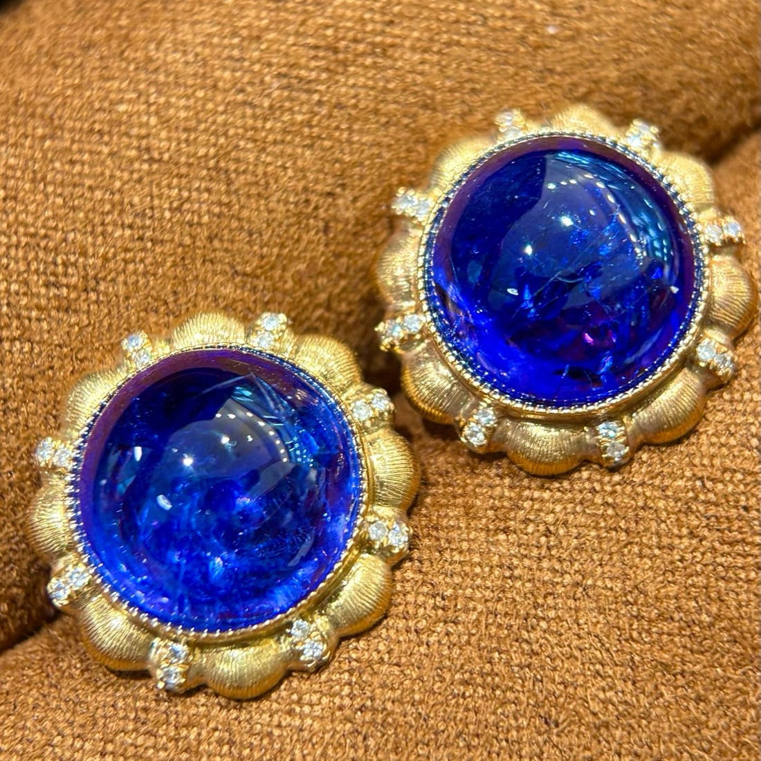 14k Gold 17.33 Ct Natural Tanzanite & Diamond Earrings - 7