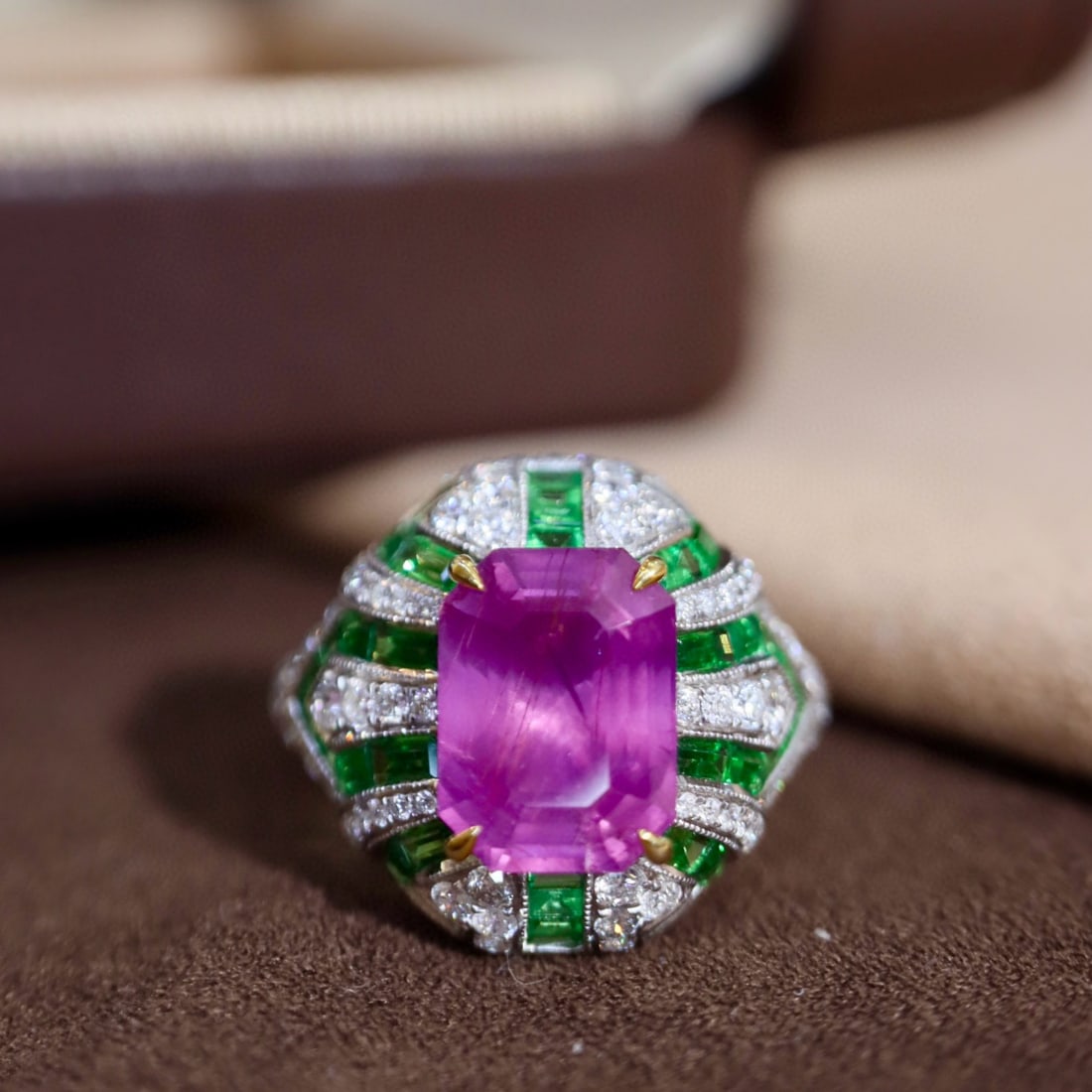 14k Gold 6.58 Ctw Natural Sapphire & Diamond Ring: Ref:231087074 // gold content:14k gold // ring size:7. 25 us // // main gemstone:sapphire // shape:octagonal // carat weight:5. 6ct // color:purple // treatment:natural // // adjacent gemstone 2 :