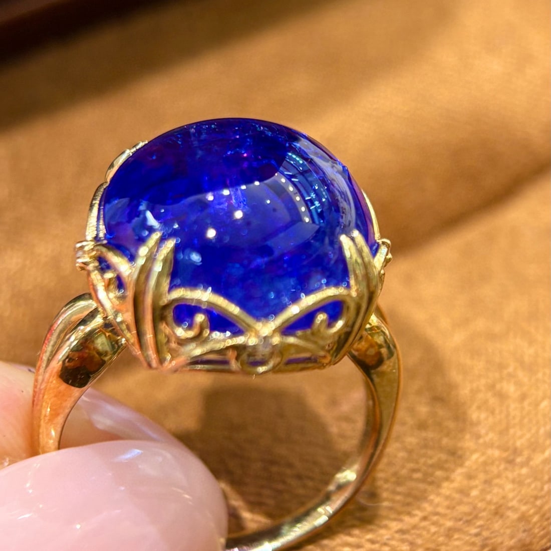 14k Gold 16.45 Ct Natural Tanzanite & Diamond Ring - 4