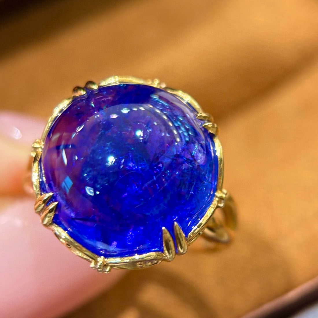 14k Gold 16.45 Ct Natural Tanzanite & Diamond Ring - 8