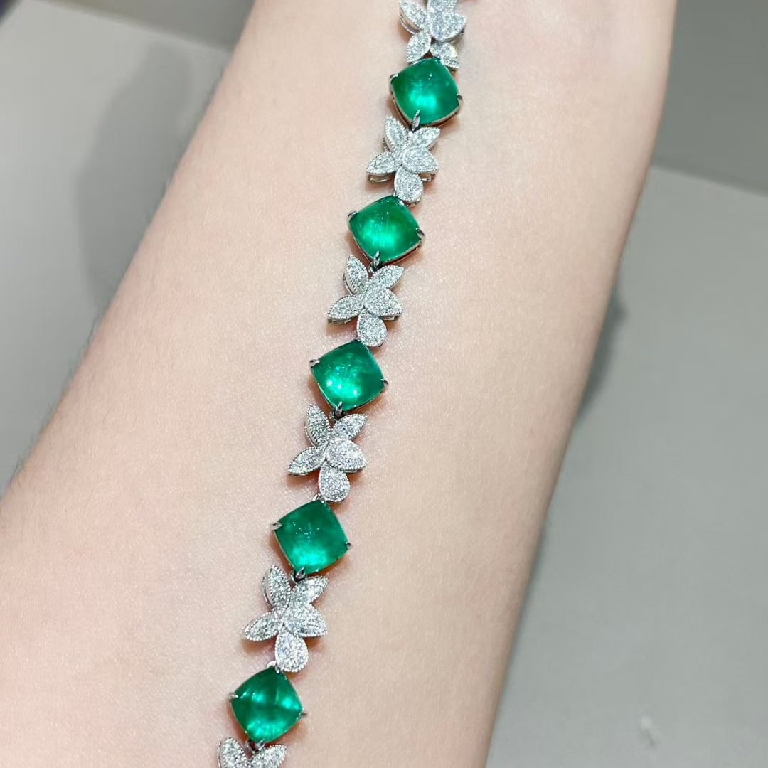 14k Gold 13.56 Ctw Vivid Green Natural Emerald & Diamond Bracelet - 5