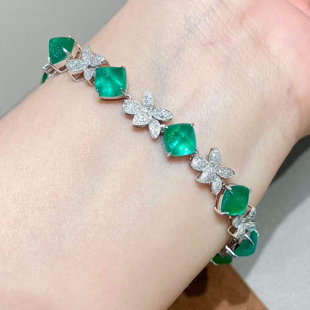 14k Gold 13.56 Ctw Vivid Green Natural Emerald & Diamond Bracelet - 7