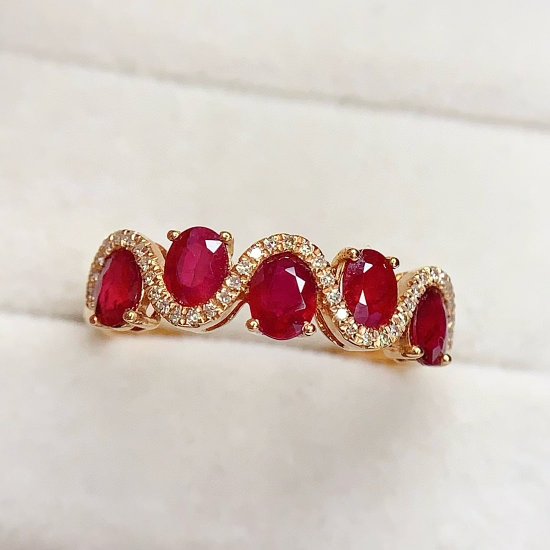 14k Gold 1.3 Ct Vivid Red Natural Ruby & Diamond Ring - 3