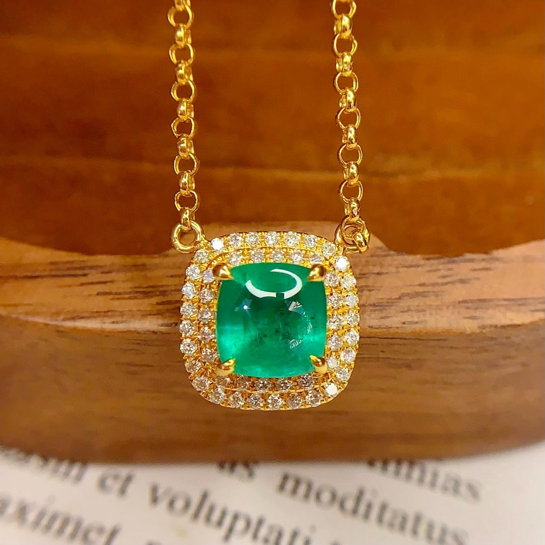 14k Gold 1.8 Ct Natural Emerald & Diamond Necklace (1 of 8)