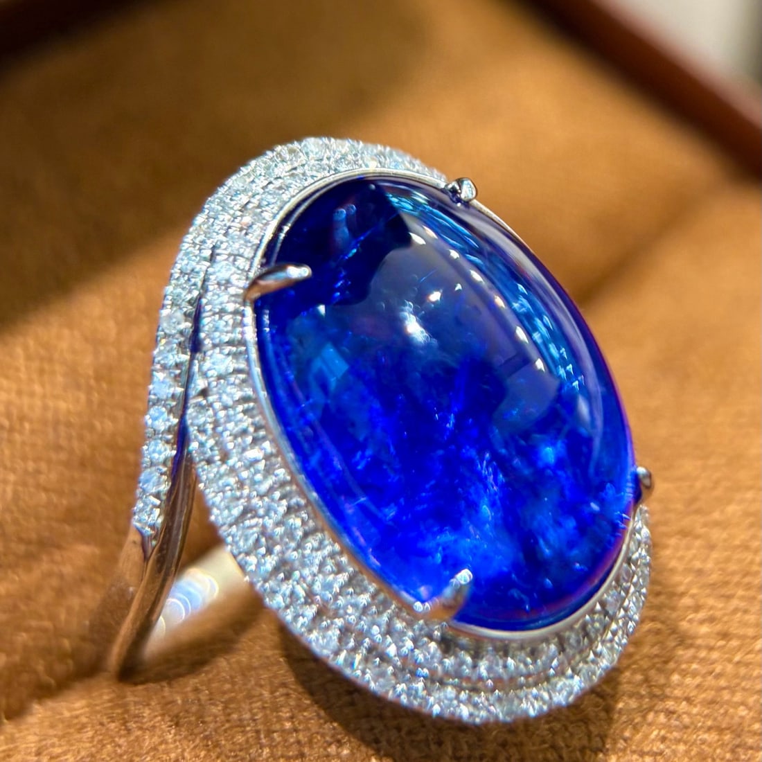 14k Gold 11.78 Ctw Natural Tanzanite & Diamond Ring - 3