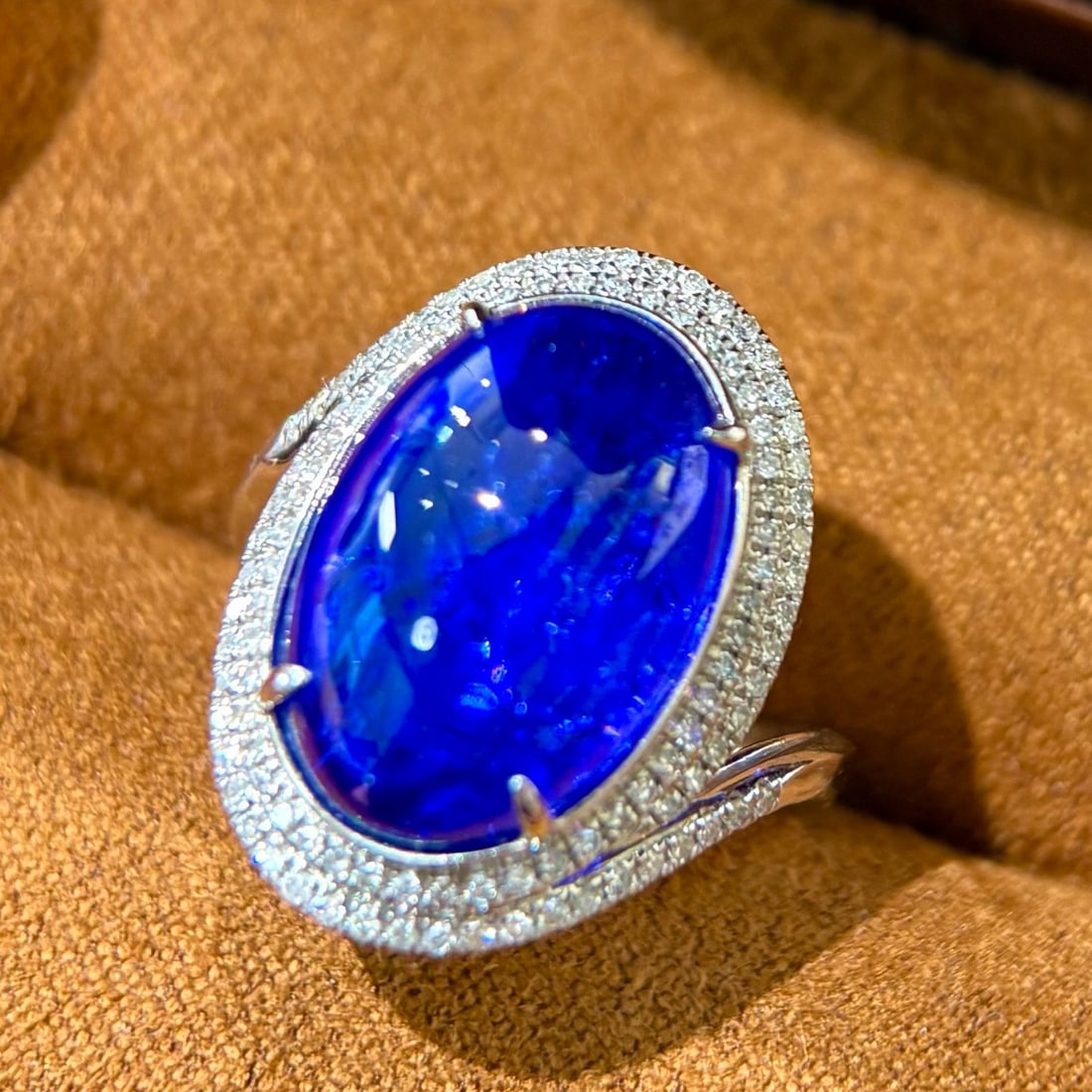 14k Gold 11.78 Ctw Natural Tanzanite & Diamond Ring - 8