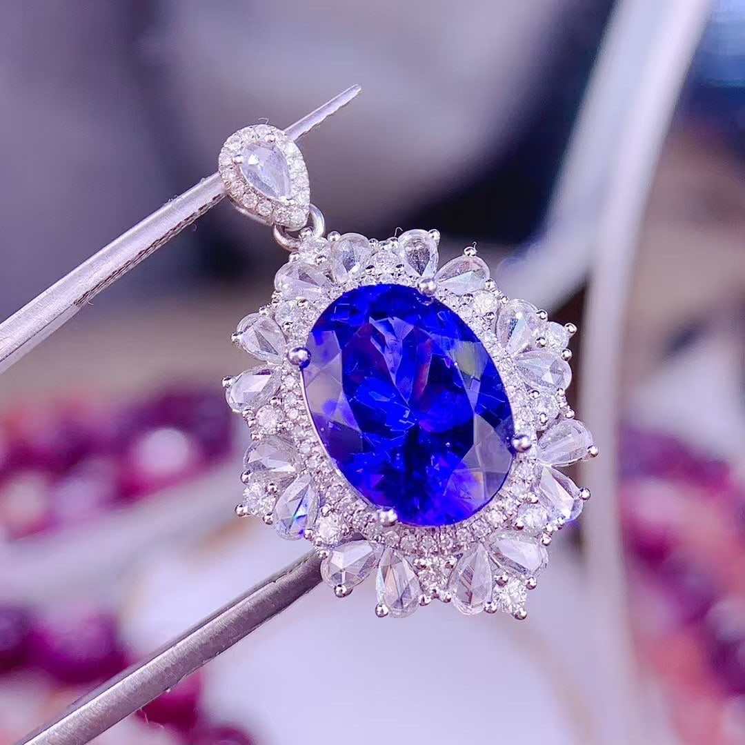 14k Gold 5 Ct Natural Tanzanite & Diamond Pendant( Without Chain ) - 3