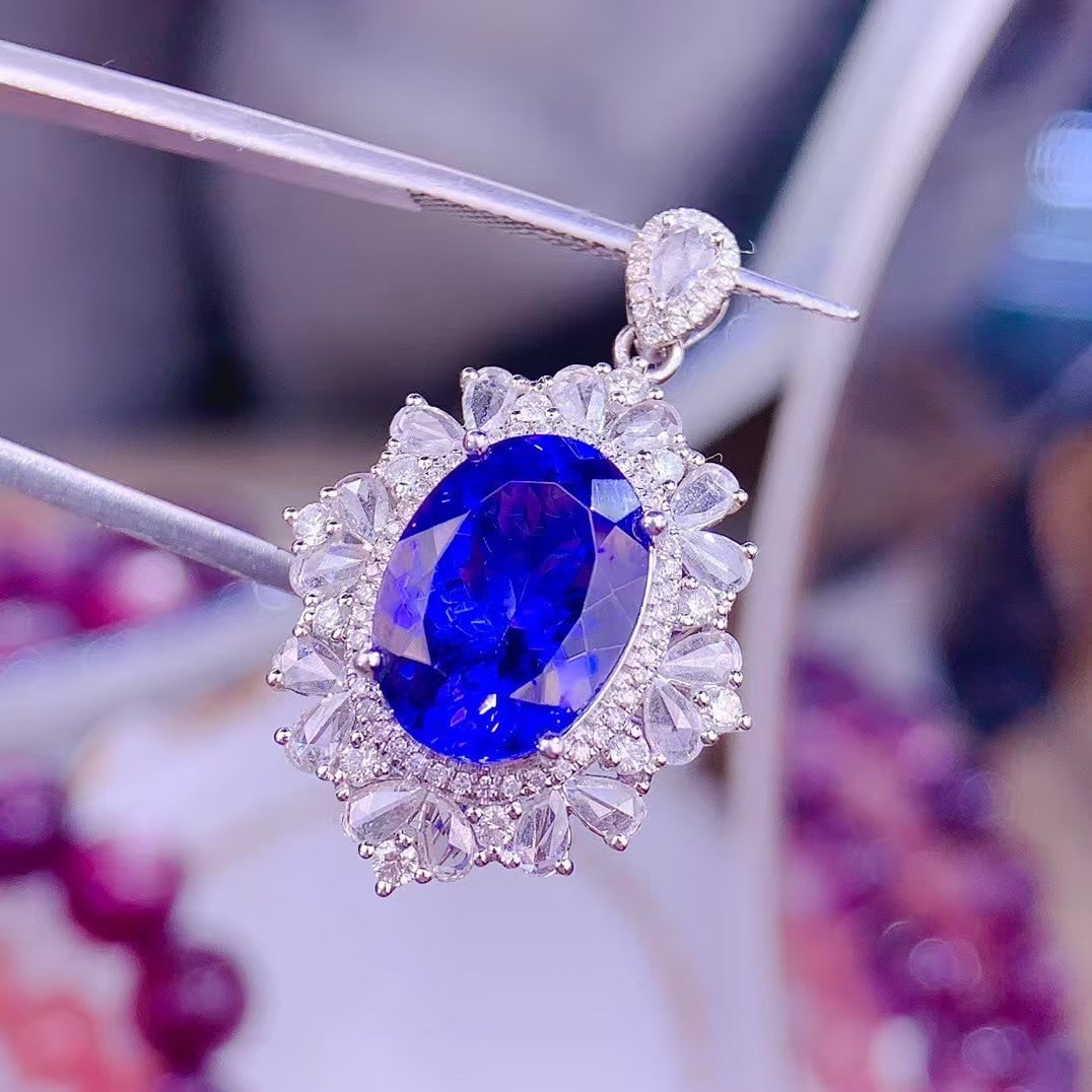 14k Gold 5 Ct Natural Tanzanite & Diamond Pendant( Without Chain ) - 4