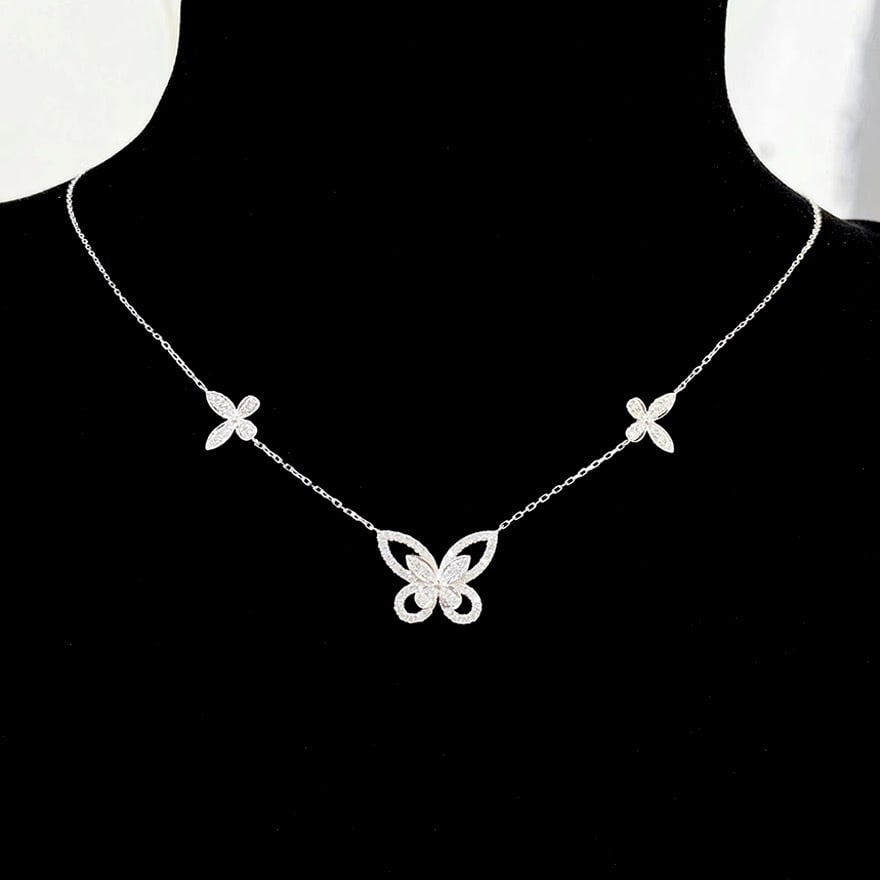 14k Gold 0.4 Ct Natural H Diamond & Butterfly Necklace: Ref:231087218 // gold content:14k gold // main gemstone:diamond // shape:round // carat weight:0. 4ct // clarity grade:vs-si // color:h // treatment:natural // cut grade:g // High Estimate: