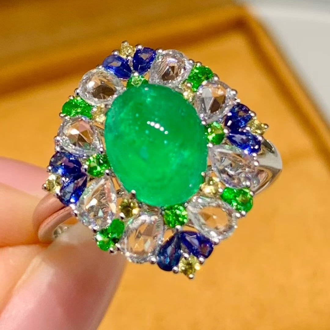14k Gold 1.8 Ct Natural Emerald & Sapphire & Tsavorite Ring - 6
